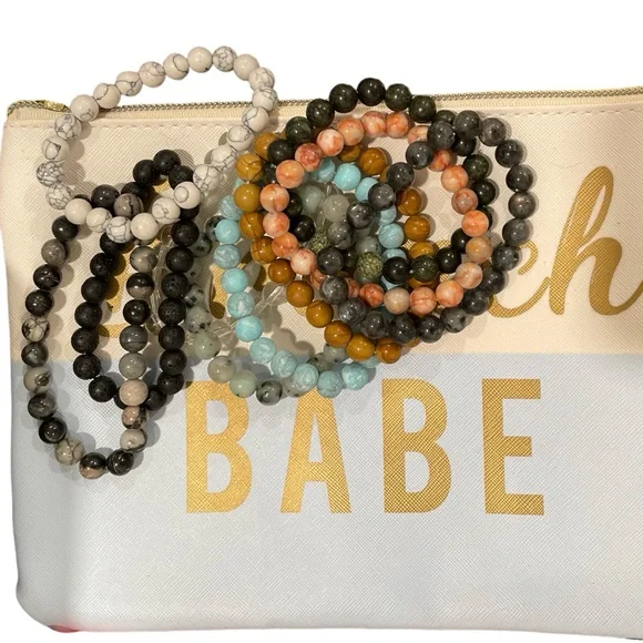 Live Sundays! @10am EST Designer Bags, Jewelry & Gifts - Picture 6 of 9